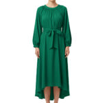 Kleid mit weitem Ärmel